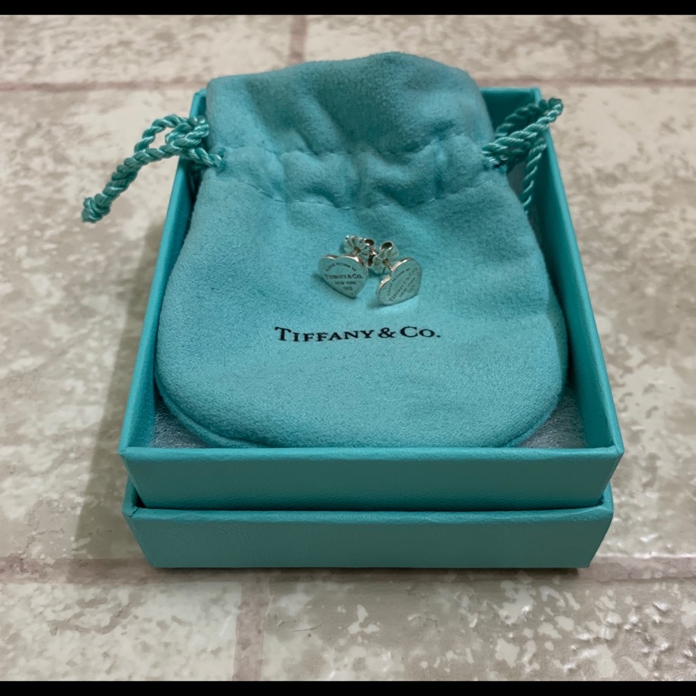 Return to Tiffany mini heart earrings